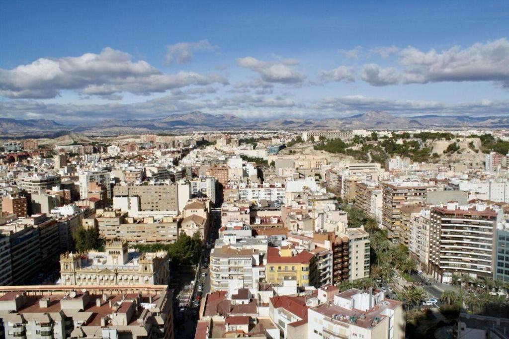 Incredible Apartment Alicante Exterior photo